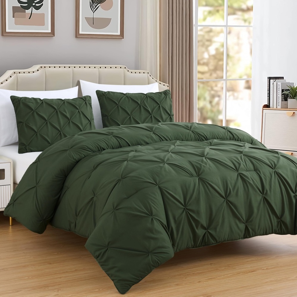 Luxurious Green extra wide king 3 piece Comforter Set